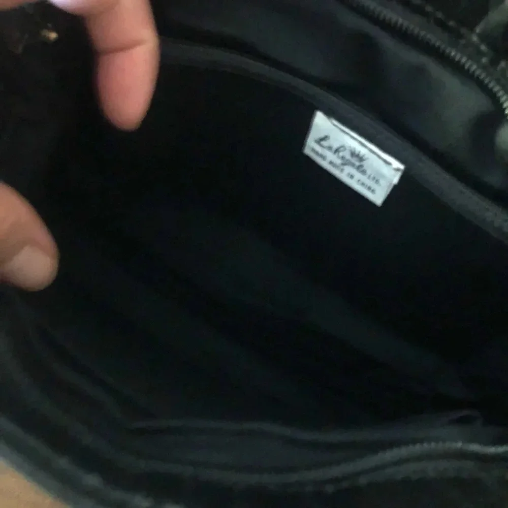 La Regale Black Sparkle Wristlet Clutch